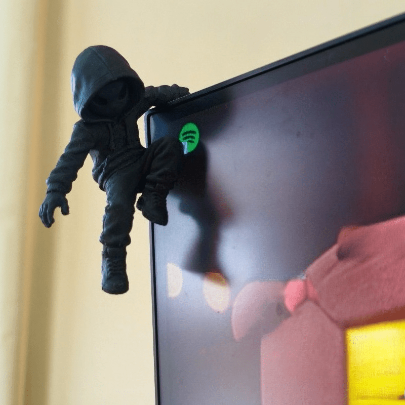 Patung Mini Alien Hoodie Climb - Retro Gaming Accessories ulasan dan harga